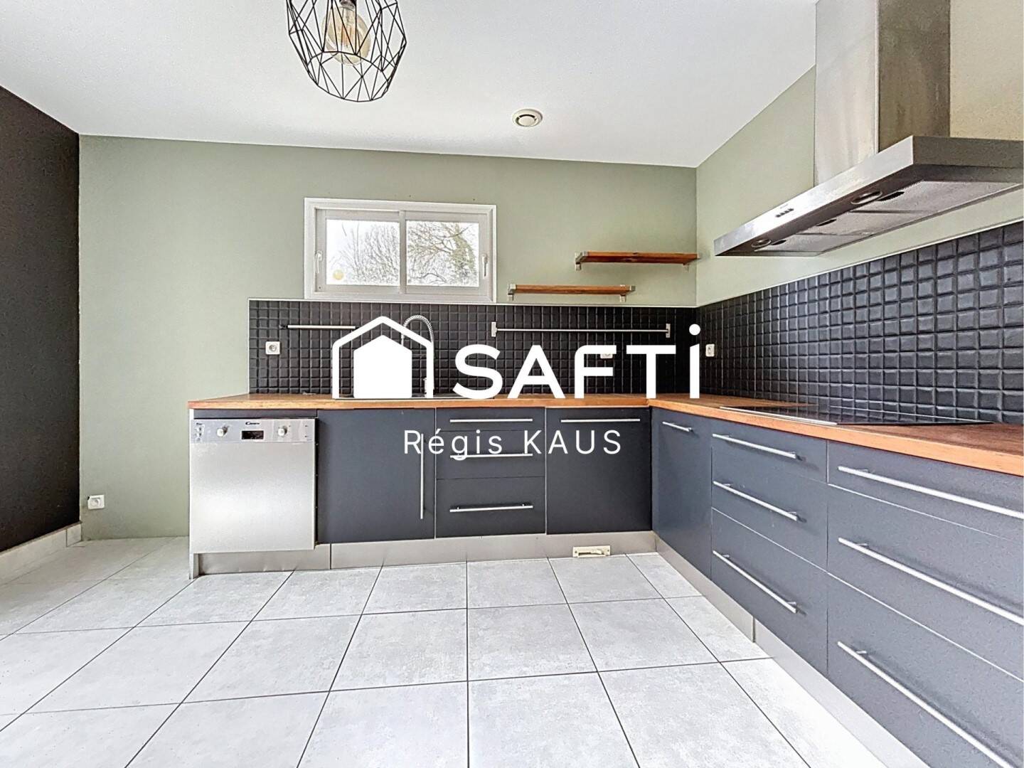Maison à vendre, 153m², SAINTE FLAIVE DES LOUPS