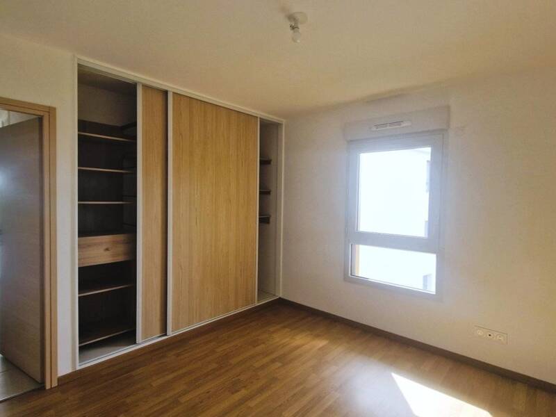 Maison à louer, 69m², CRUSEILLES