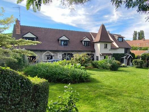 Maison à vendre 629 000 € 10 pièces 4 chambres 250 m² 1 065 m² de terrain Claye-Souilly 77410