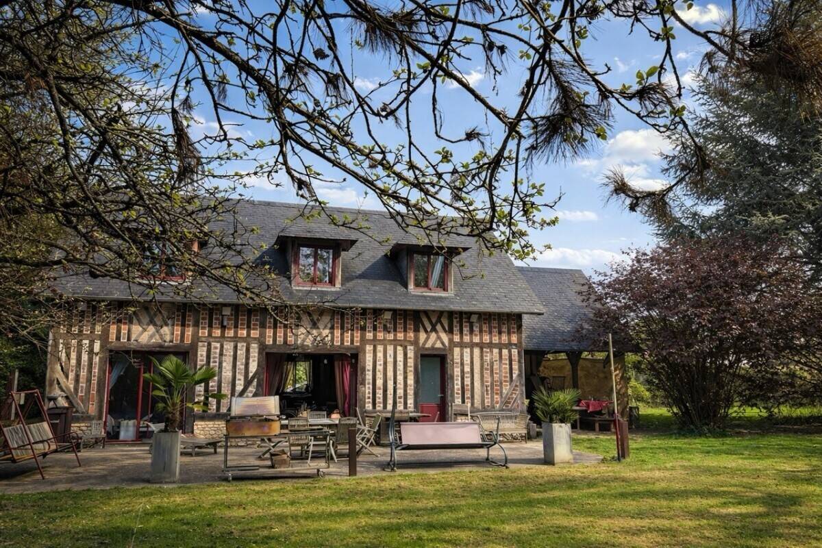 Maison à vendre, 450m², SAINT HYMER