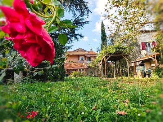 Maison à vendre 241 500 € 10 pièces 5 chambres 207 m² 1 584 m² de terrain Turquet-Monges Le Passage 47520