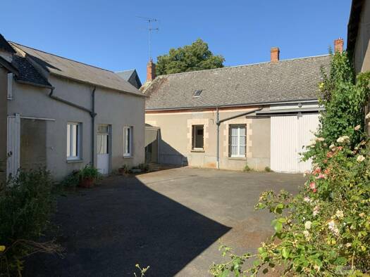 Maison à vendre 149 000 € 7 pièces 5 chambres 142,45 m² 3 075 m² de terrain Bazoches-les-Gallerandes 45480