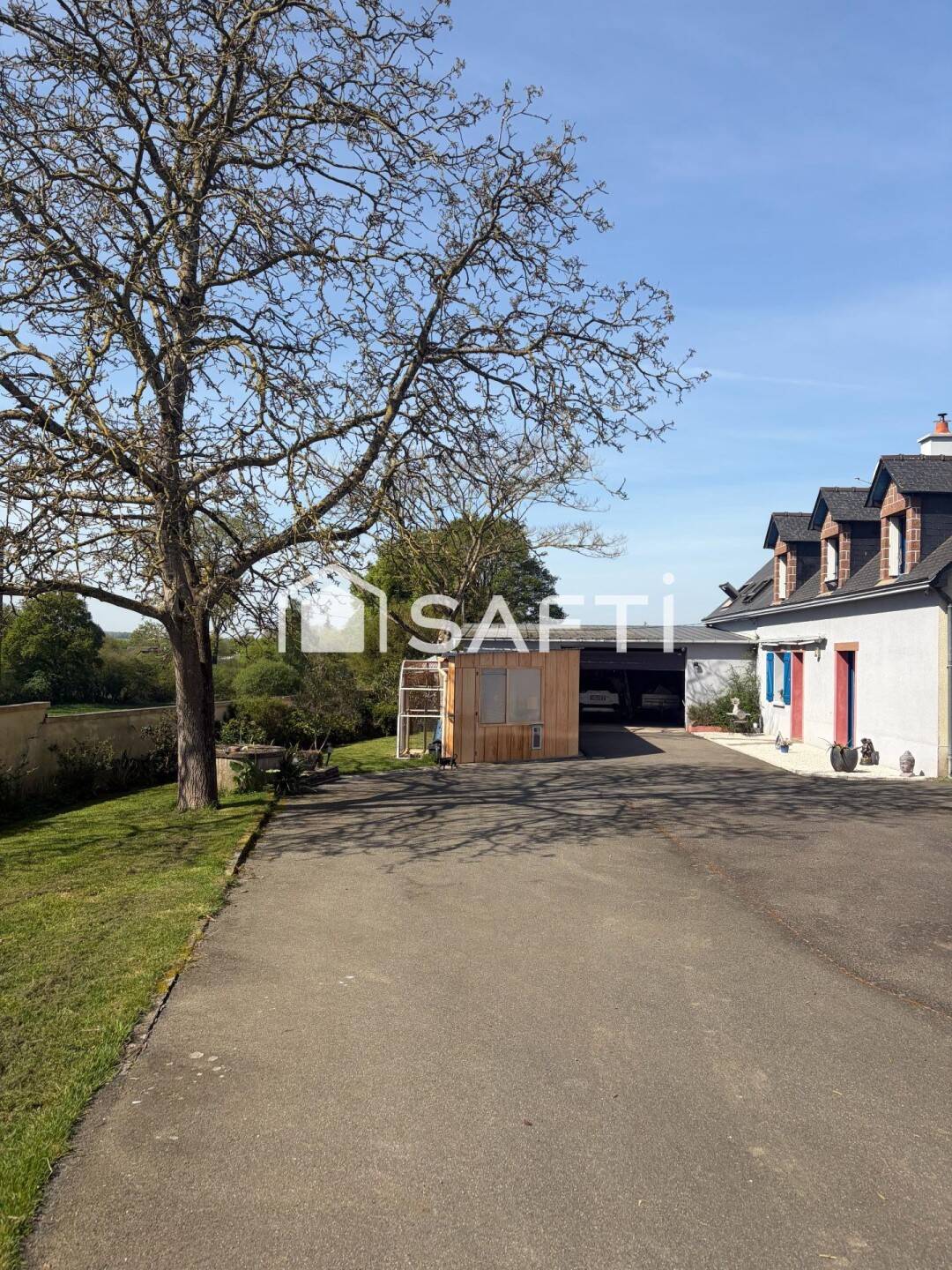 Maison à vendre, 150m², MARTIGNE FERCHAUD