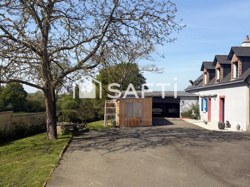 Maison à vendre, 150m², MARTIGNE FERCHAUD