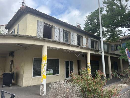 Immeuble à vendre 372 000 € 140 m² Les Alyscamps-Chabourlet Arles 13200