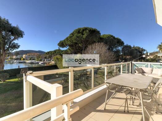 Appartement à vendre 525 000 € 3 pièces 2 chambres 66,7 m² Étage 1/2 Le Cottage Mandelieu-la-Napoule 06210