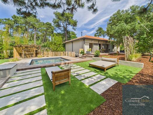 Villa à vendre 3 490 000 € 8 pièces 6 chambres 200 m² 1 480 m² de terrain Lège-Cap-Ferret 33970