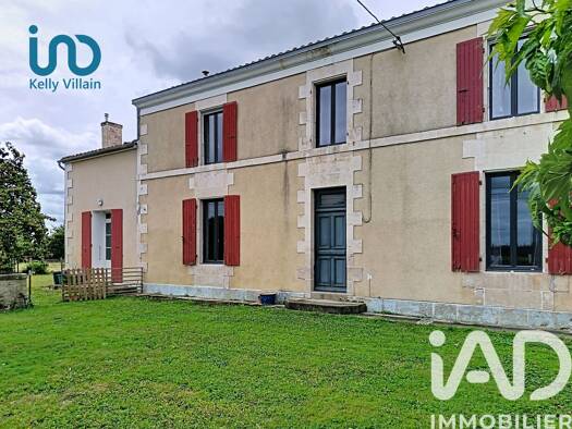 Maison à vendre 479 000 € 5 pièces 3 chambres 178 m² 33 687 m² de terrain Coulon 79510