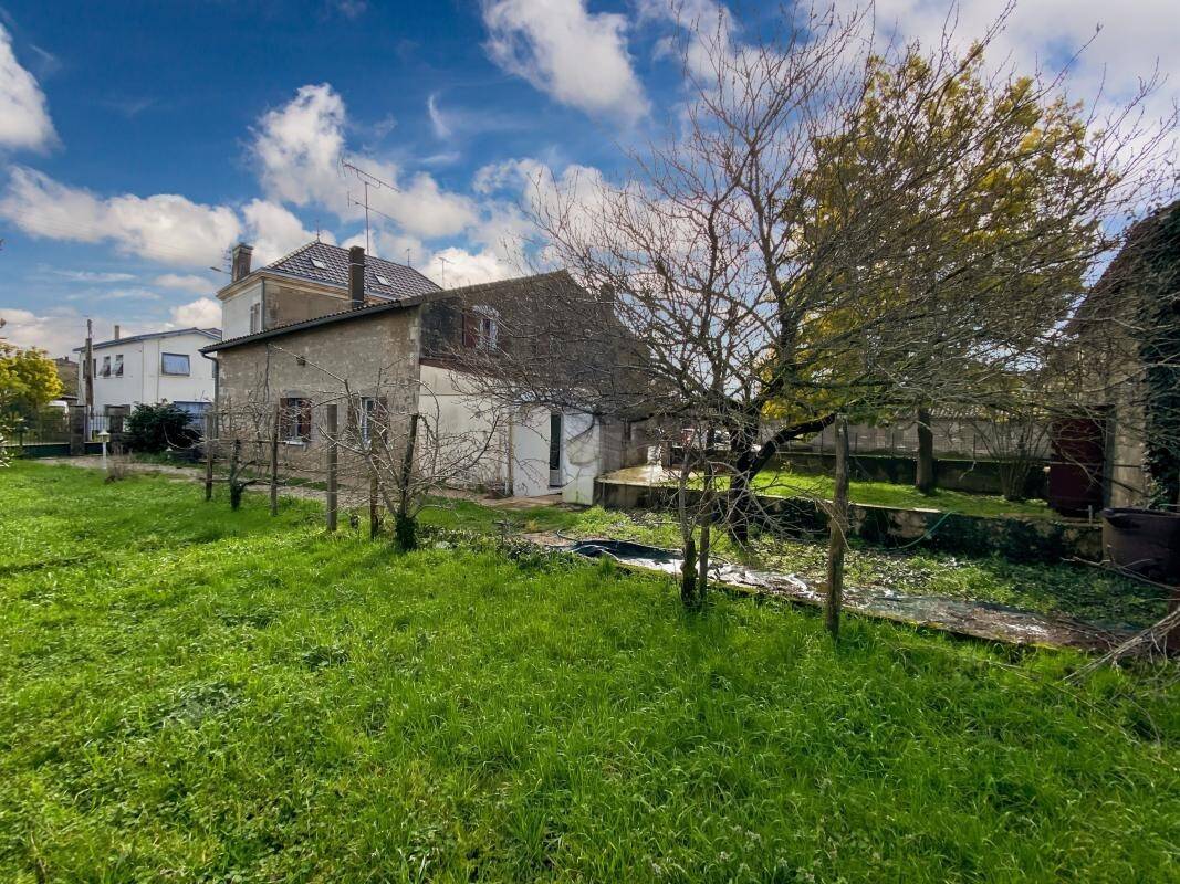 Maison à vendre, 139m², MONTENDRE