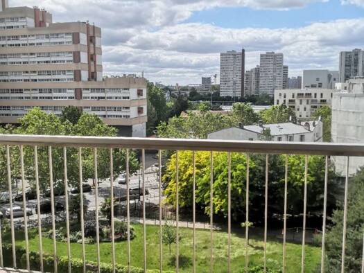 Appartement à vendre 232 000 € 4 pièces 3 chambres 77 m² Étage 7/9 Paul Bert Aubervilliers 93300