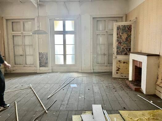 Immeuble à vendre 182 069 € 600 m² Ruffec 16700