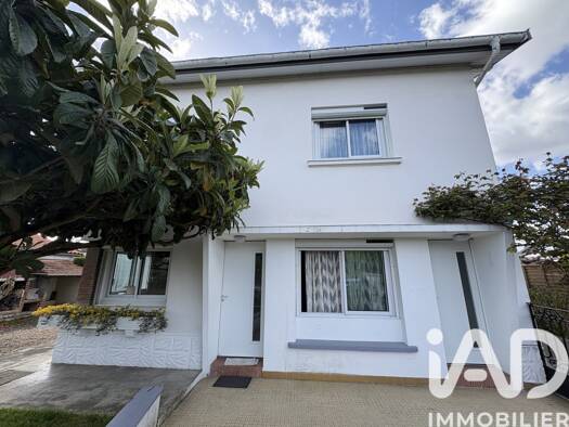 Maison à vendre 180 000 € 6 pièces 4 chambres 136 m² 436 m² de terrain Urac Sendère Tarbes 65000