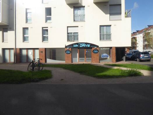 Boutique à louer 1 030 € 53 m² de surface de vente Nord Lucé 28110