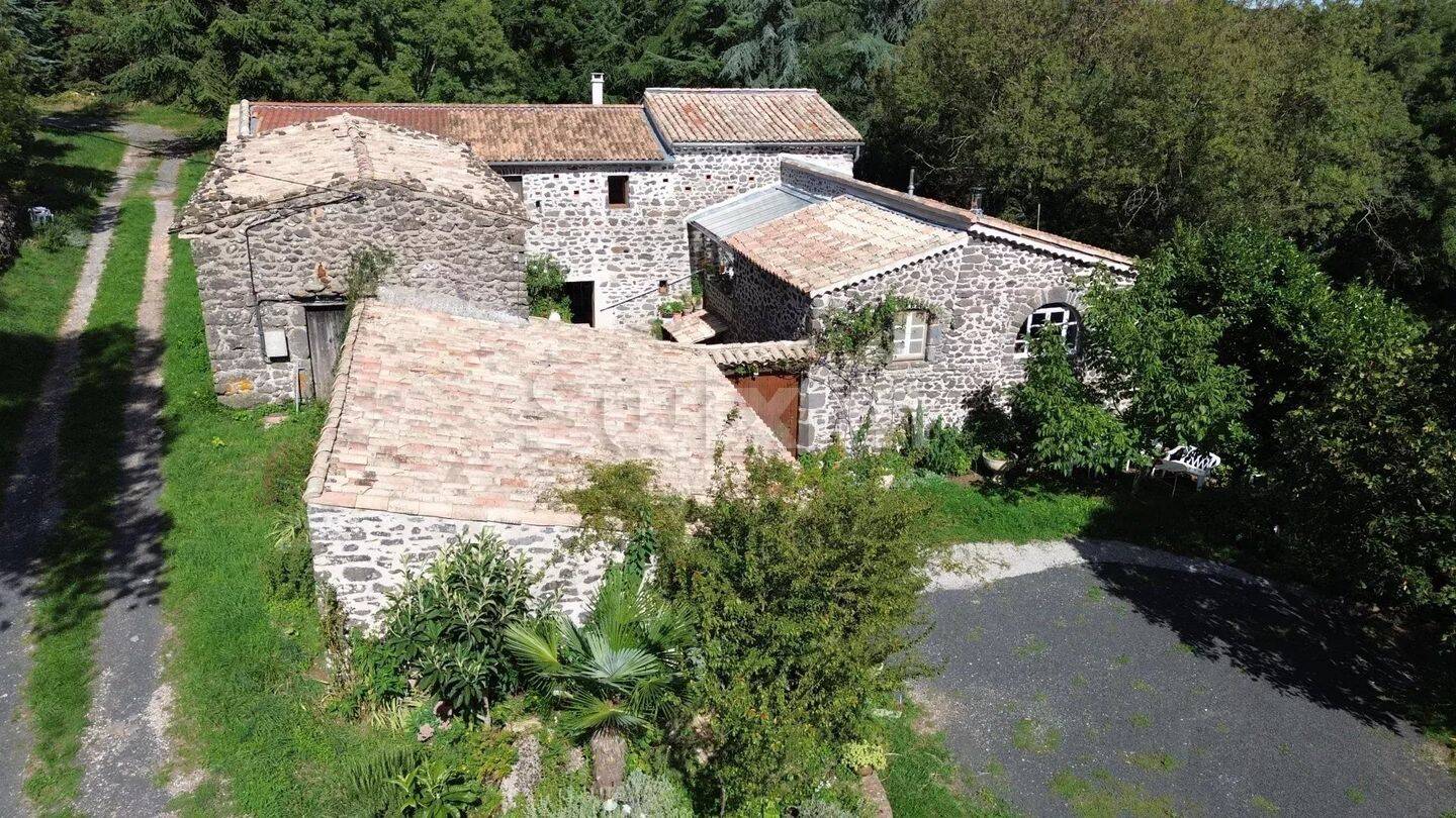Maison à vendre, 260m², SAINT GINEIS EN COIRON