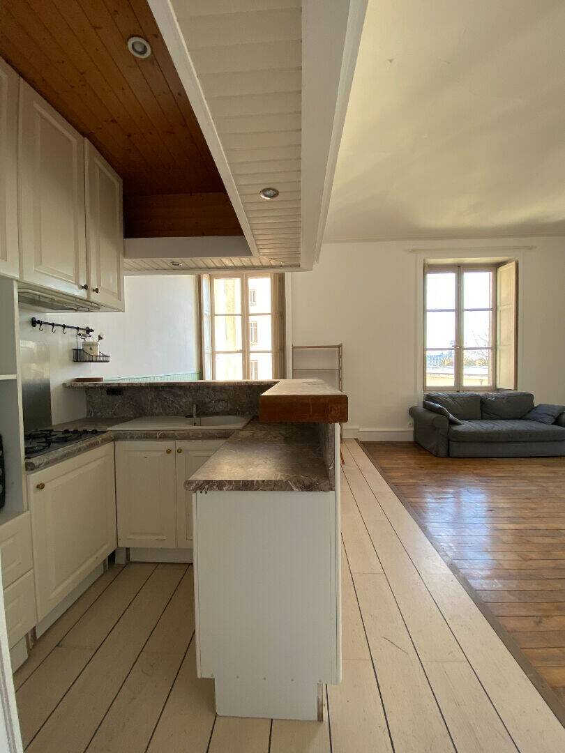 NANTES GRASLIN - Appartement meublé de Type 2 - 60.72 m² — 6