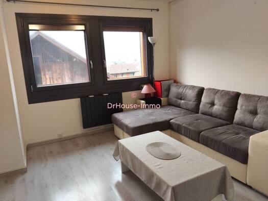 Appartement à vendre 122 500 € 3 pièces 2 chambres 46 m² Étage 2/2 Les Villages Cluses 74300