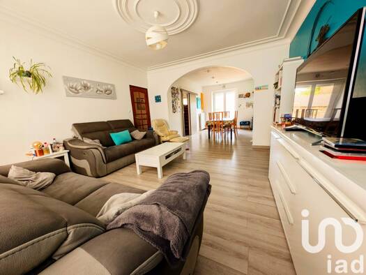 Maison à vendre 159 500 € 6 pièces 4 chambres 160 m² 1 200 m² de terrain Saint-Sulpice-Laurière 87370