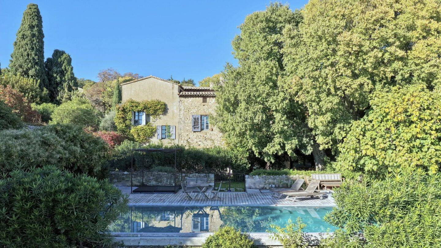Maison à vendre, 690m², MONTAREN ET SAINT MEDIERS