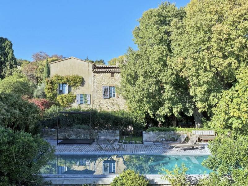 Maison à vendre, 690m², MONTAREN ET SAINT MEDIERS