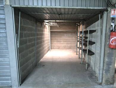 Garage/Stationnement à louer 120 € 12 m² Aubagne 13400