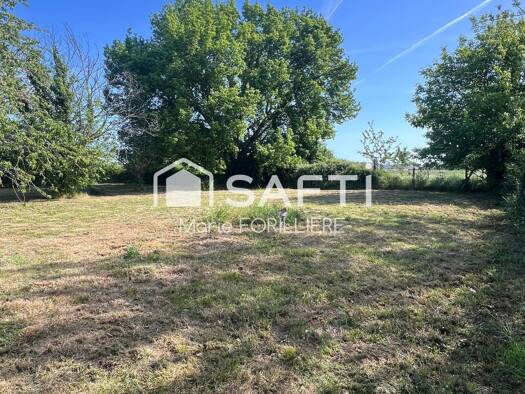 Terrain constructible à vendre 46 000 € 1 112 m² de terrain Saint-Médard-de-Guizières 33230
