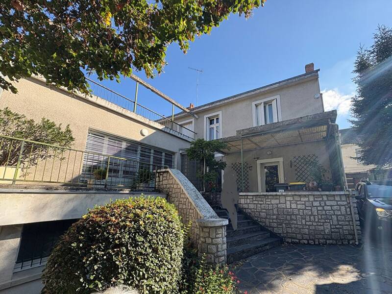 Maison à vendre, 178m², LONGUE JUMELLES