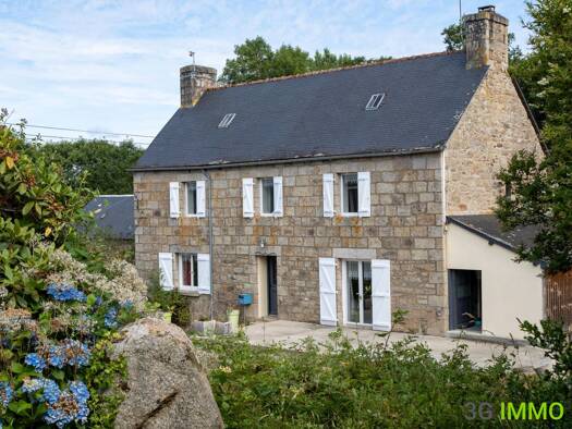 Villa à vendre 275 000 € 5 pièces 3 chambres 176 m² 11 534 m² de terrain Locarn 22340