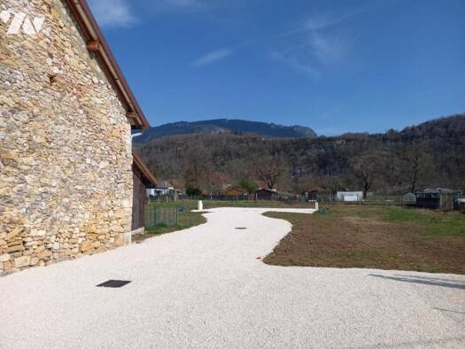 Terrain constructible viabilisé à vendre 79 000 € 354 m² de terrain Saint-Christophe-sur-Guiers 38380