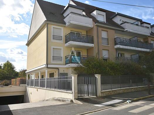 Triplex à vendre 154 000 € 2 pièces 1 chambre 43,33 m² Étage 1/3 Montlhéry 91310