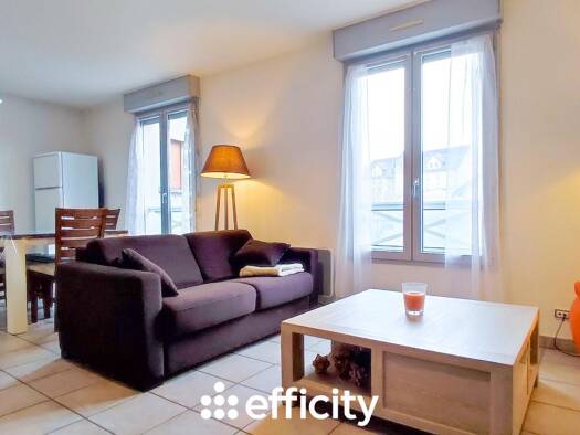 Appartement à vendre 135 000 € 2 pièces 1 chambre 70 m² 1er étage Préfecture Lons-le-Saunier 39000