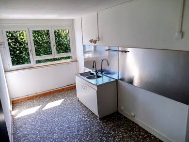 Appartement à vendre 80 000 € 4 pièces 2 chambres 62 m² Étage 2/4 Rive Droite Epinal 88000