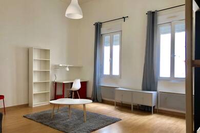 Appartement à louer 385 € 1 pièce 26 m² Étage 1/3 Castelnaudary 11400