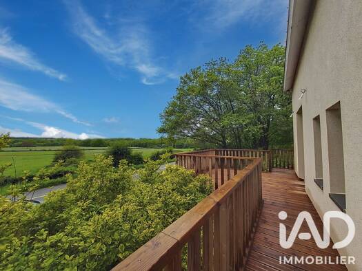 Maison à vendre 290 000 € 6 pièces 4 chambres 135 m² 3 480 m² de terrain Rougé 44660