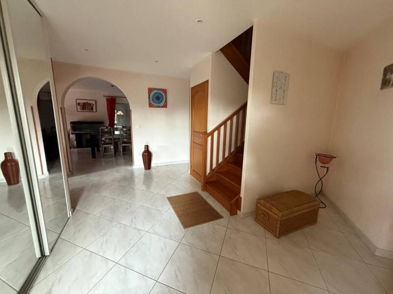 Maison à louer, 175m², LAPEYROUSE FOSSAT