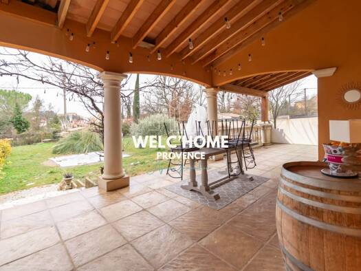 Maison à vendre 395 000 € 6 pièces 4 chambres 145 m² 1 200 m² de terrain La Verdière 83560