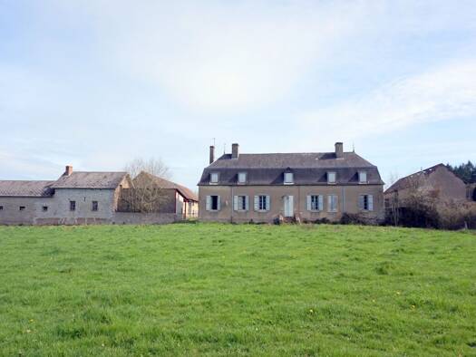 Château à vendre 360 000 € 13 pièces 8 chambres 251 m² 15 000 m² de terrain Flety 58170