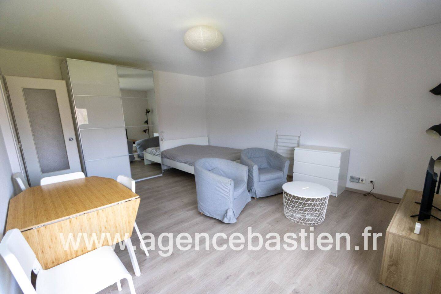 Maison à louer, 33m², DIVONNE LES BAINS