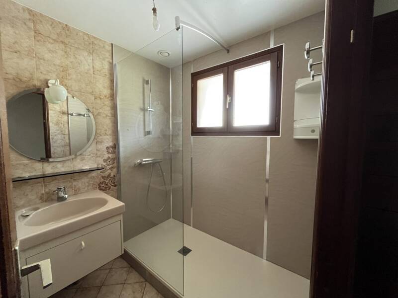 Maison à vendre, 159m², BESSE ET SAINT ANASTAISE