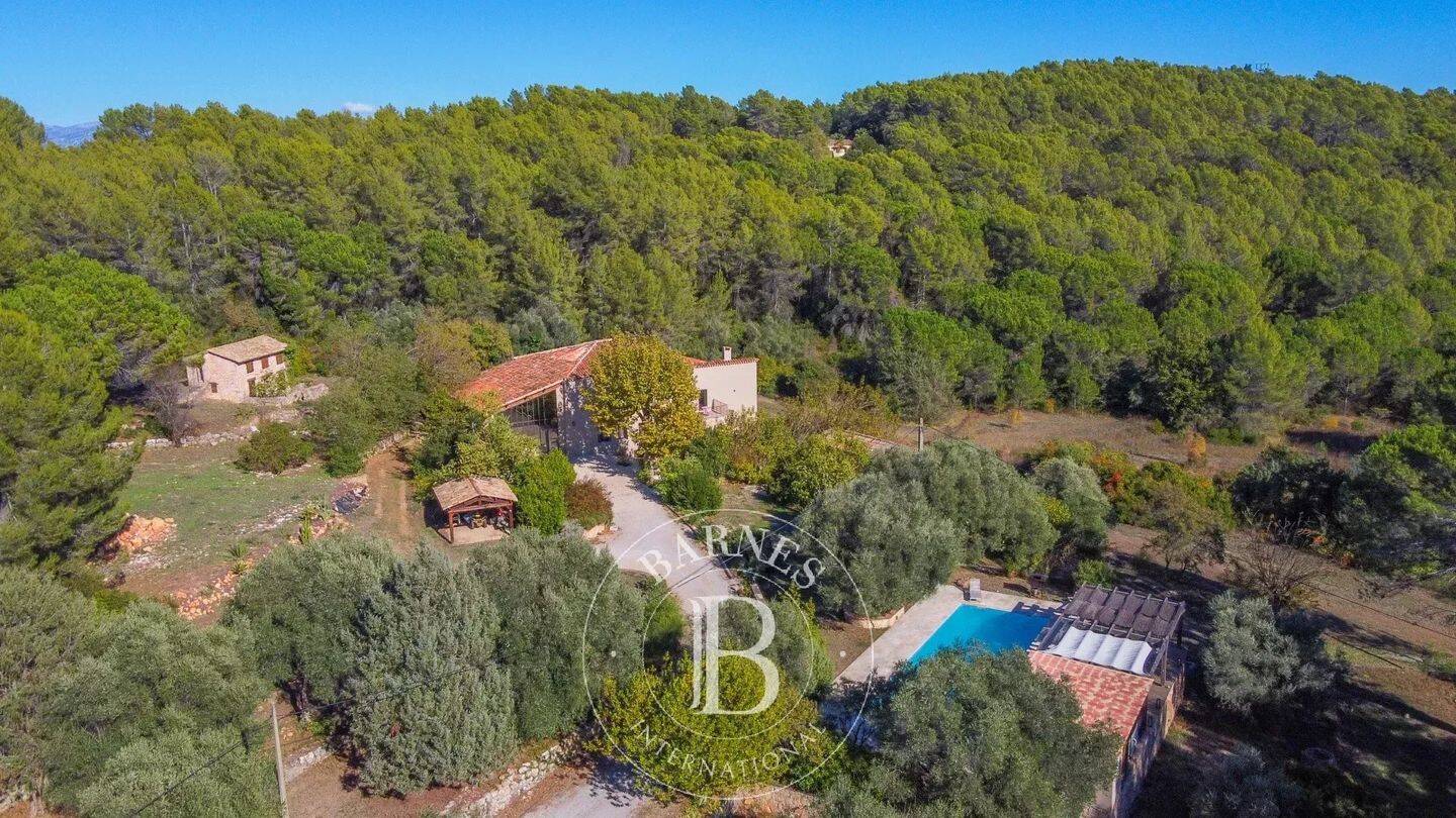 Maison à vendre, 500m², BAGNOLS EN FORET