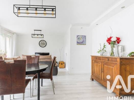 Appartement à vendre 319 000 € 5 pièces 3 chambres 85,97 m² Étage 1/4 Les Résidences Palaiseau 91120