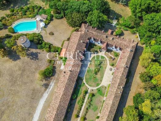 Château à vendre 1 650 000 € 12 pièces 6 chambres 685 m² 83 130 m² de terrain Monflanquin 47150