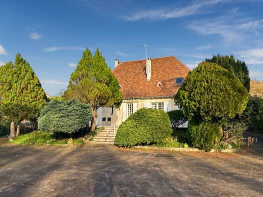 Maison à vendre 299 600 € 5 pièces 4 chambres 150 m² 6 960 m² de terrain Ribérac 24600