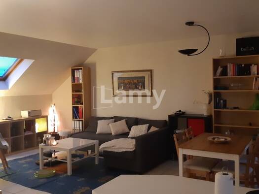 Appartement à louer 578 € 2 pièces 51 m² Étage 2/2 dès le 23/04/2026 Maison Blanche-Wilson Reims 51100