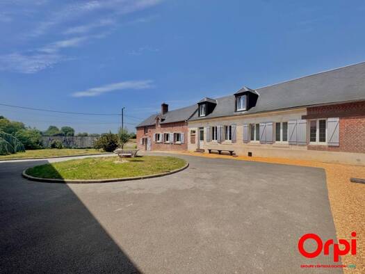 Maison à vendre 394 500 € 6 pièces 4 chambres 200 m² 4 539 m² de terrain Macquigny 02120