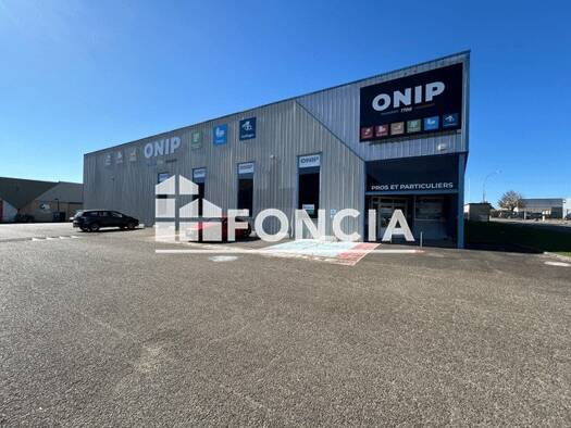 Local commercial à louer 7 367 € 948 m² de surface de vente Maréchal Leclerc Lucé 28110