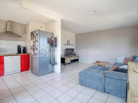 Appartement à vendre 149 000 € 3 pièces 2 chambres 64 m² Étage 1/5 Grand-Place Échirolles 38130