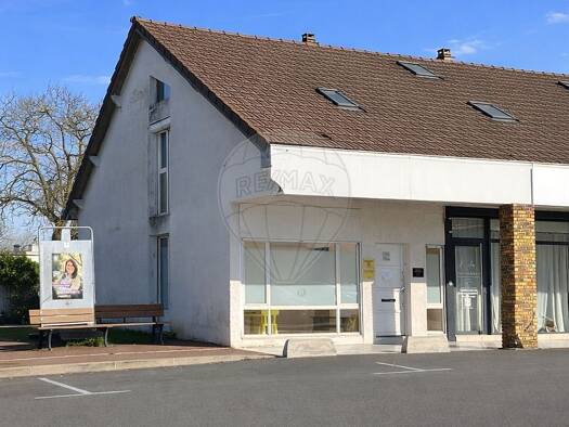 Local commercial à vendre 199 000 € 85 m² de surface de vente Saint-Witz 95470