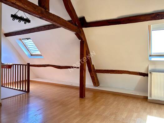 Duplex à vendre 123 200 € 2 pièces 1 chambre 42 m² Étage 1/2 Frémécourt 95830