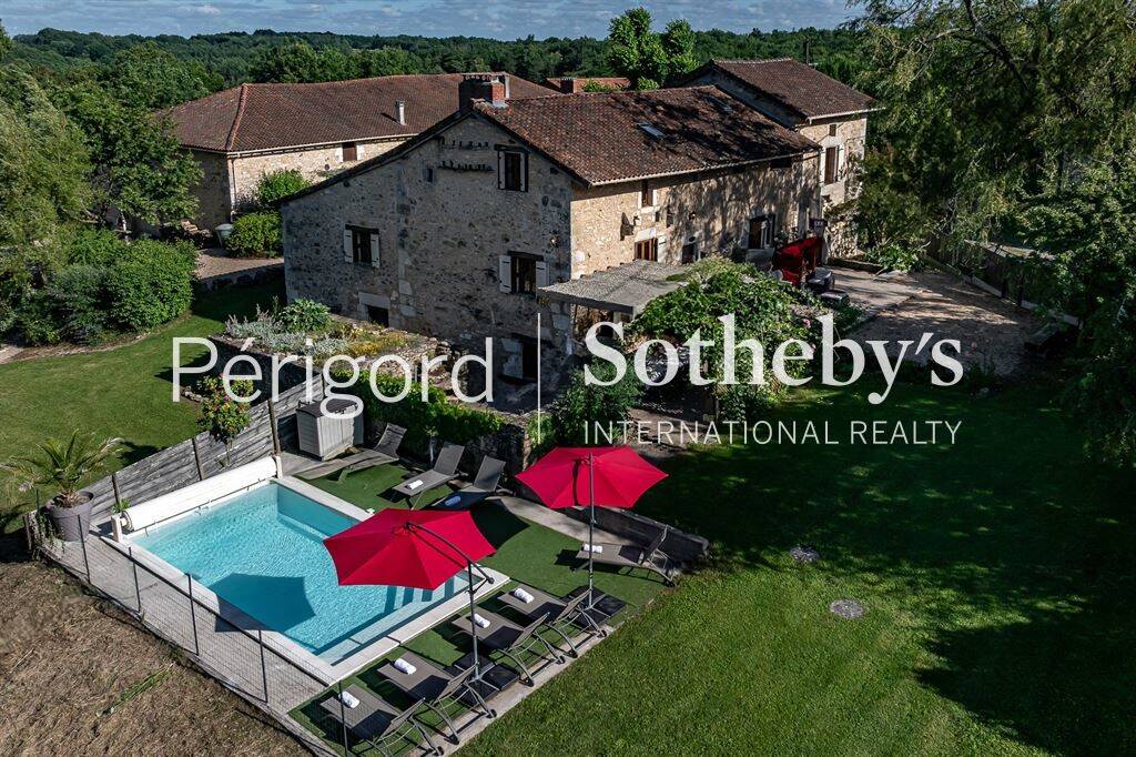 Maison à vendre, 807m², SAINT PARDOUX LA RIVIERE