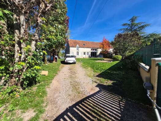 Maison à vendre 233 200 € 5 pièces 4 chambres 212 m² 758 m² de terrain Montipouret 36230